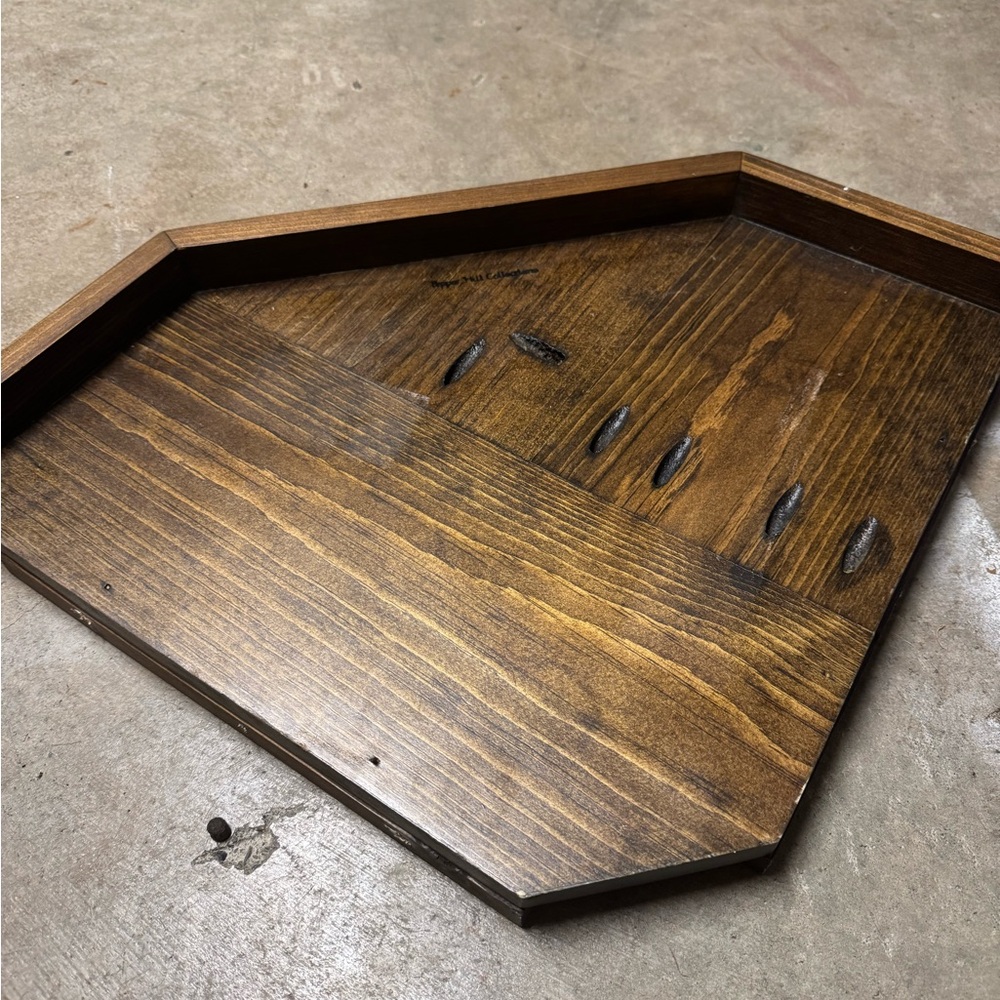Floating corner shelf with media outlet